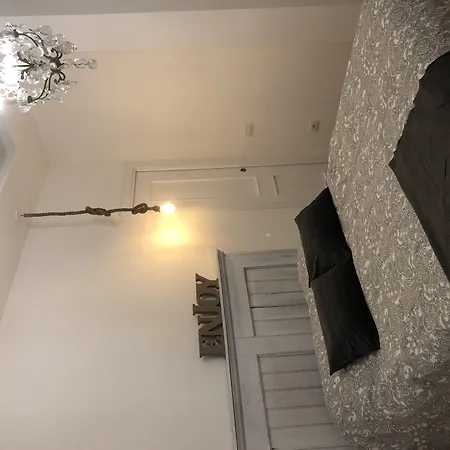 Edera E Camelie Bed & Breakfast 3*